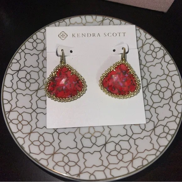 Kendra Scott Framed Kendall Gold in Bronze Veined Red & Fuchsia Magnesite - Picture 1 of 2